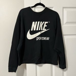 Medium black Nike women’s sweatshirt